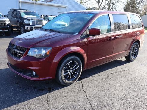 Used 2018 Dodge Grand Caravan SXT w/ Blacktop Package image 2