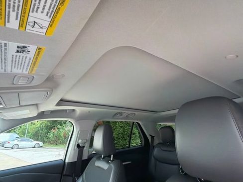 Used 2025 Ford Explorer Active w/ Active Comfort Package AWD/4WD image 30
