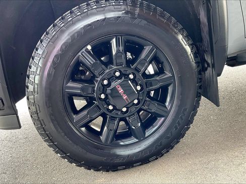 Used 2024 GMC Sierra 3500 AT4 w/ AT4 Premium Plus Package AWD/4WD image 26