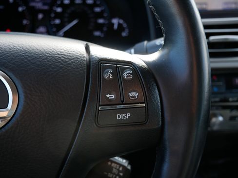 Used 2014 Lexus LS 460 AWD image 30