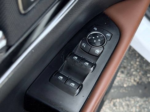 Certified 2023 Lincoln Nautilus Reserve AWD/4WD image 17
