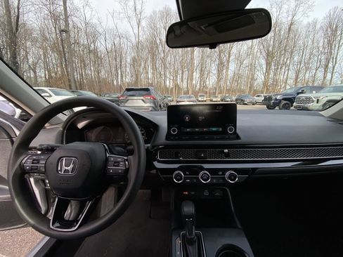 Used 2023 Honda Civic LX image 18