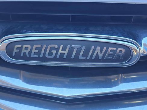 Used 2014 Freightliner Sprinter 3500 image 45