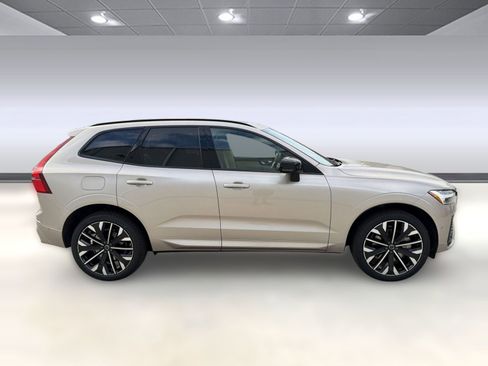 New 2026 Volvo XC60 T8 Ultra w/ Protection Package Premier AWD/4WD image 8