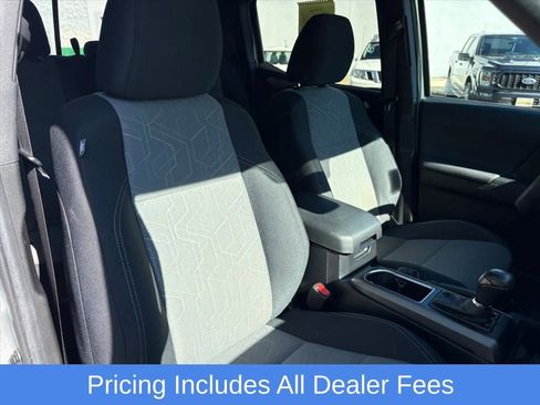 Used 2022 Toyota Tacoma TRD Sport w/ Technology Package AWD/4WD image 19