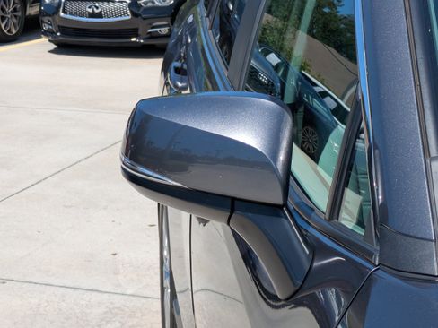 Used 2023 Toyota RAV4 XLE Premium image 8