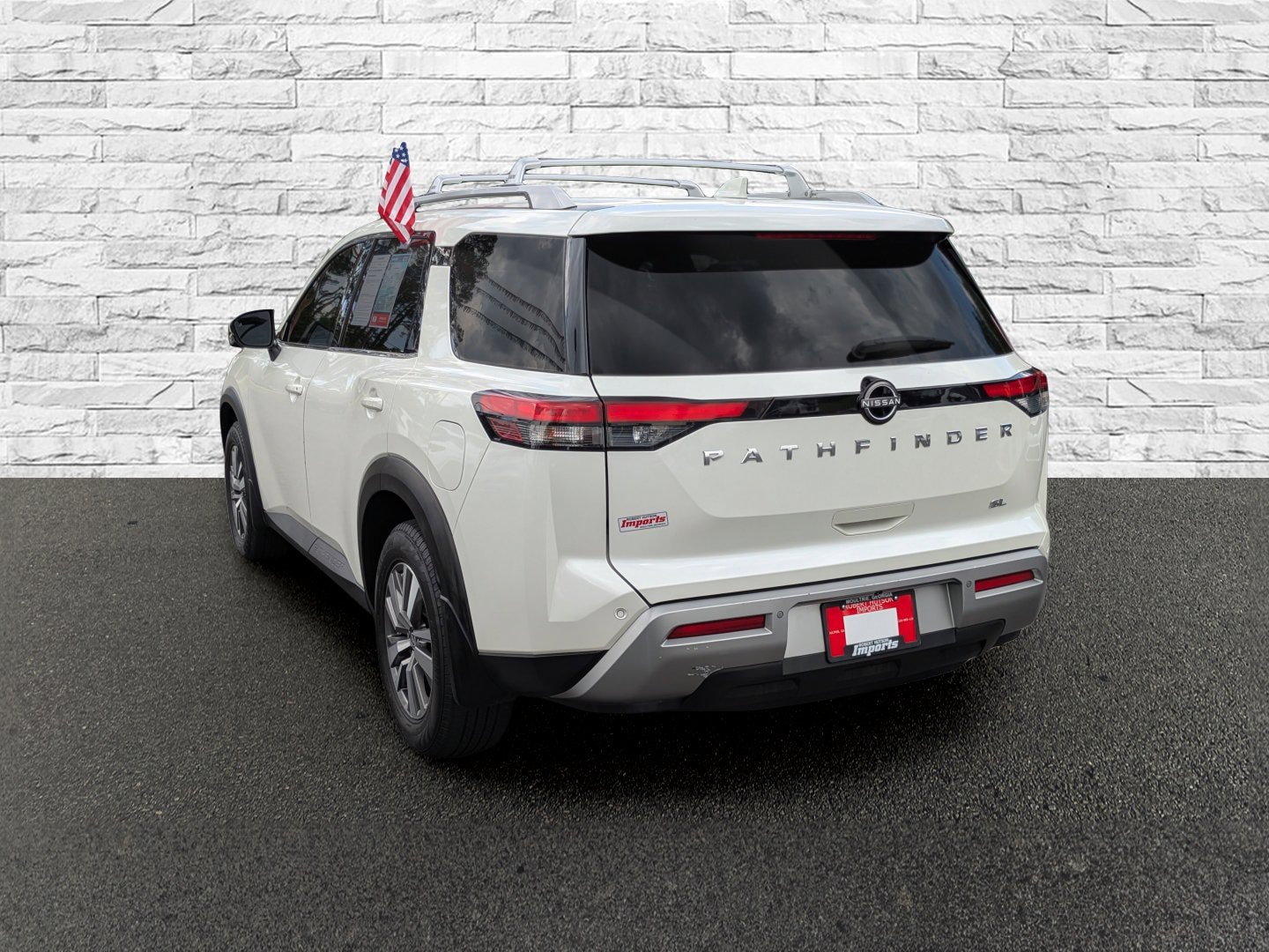 Used 2022 Nissan Pathfinder SL FWD image 8