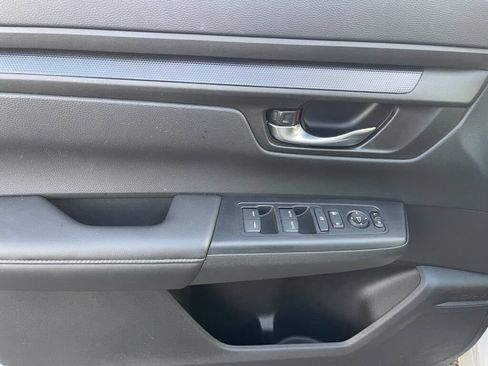Used 2025 Honda CR-V EX image 8