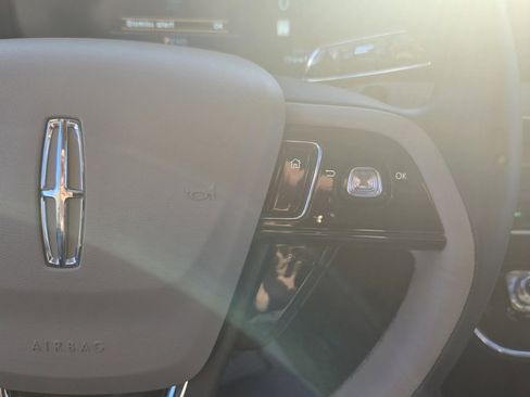 Certified 2023 Lincoln Corsair Reserve w/ Equipment Group 201A image 33