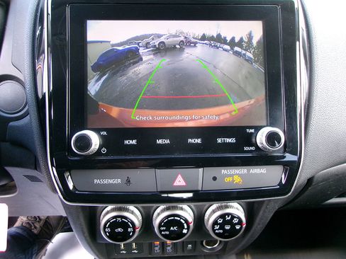 Used 2021 Mitsubishi Outlander Sport LE image 18