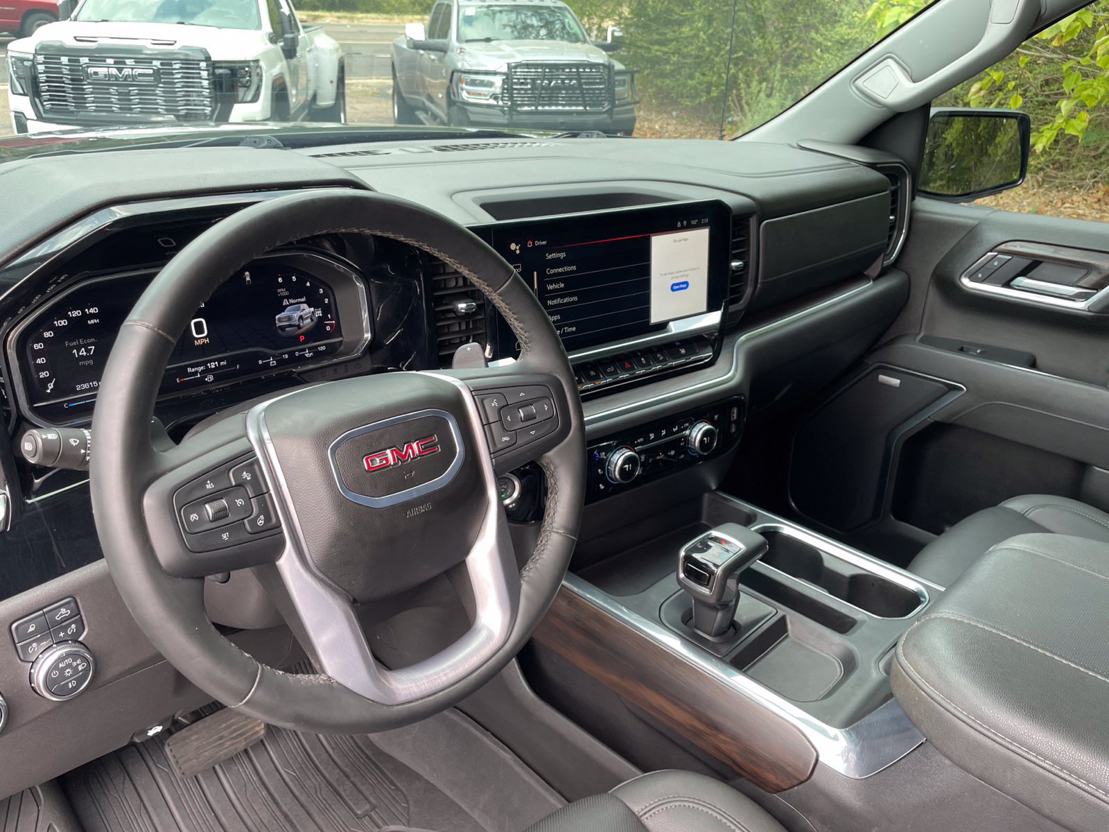 Used 2025 GMC Sierra 1500 SLT AWD/4WD image 27