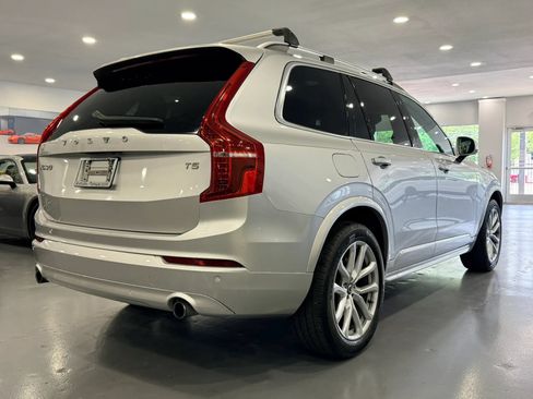 Used 2019 Volvo XC90 T5 Momentum FWD image 7