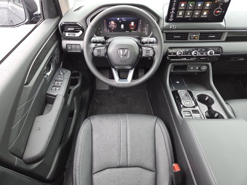 New 2026 Honda Pilot Touring image 27