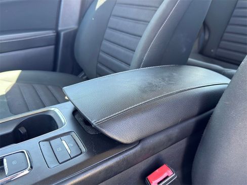 Used 2018 Ford Fusion SE image 16