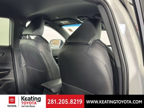 Certified 2024 Toyota Venza XLE image 21