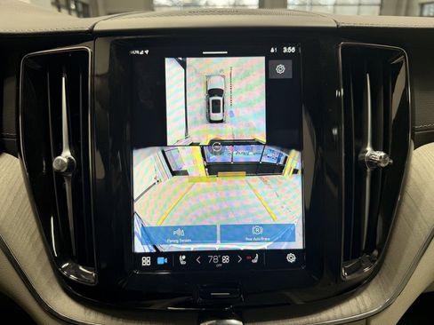 Used 2024 Volvo XC60 T8 Ultimate image 37