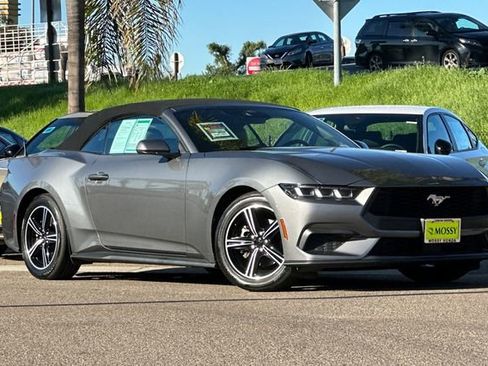 Used 2024 Ford Mustang Premium image 3