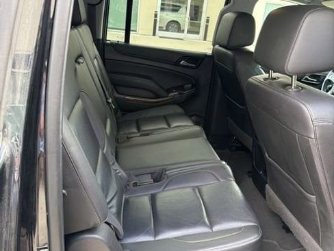 Used 2019 Chevrolet Suburban LT AWD/4WD image 3