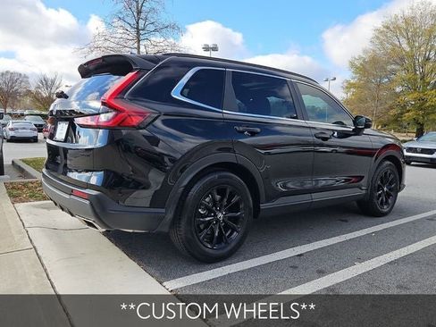Certified 2025 Honda CR-V Sport image 9