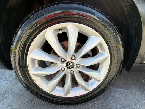Used 2019 INFINITI QX50 Luxe FWD image 13