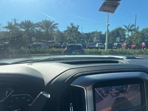 Used 2021 GMC Sierra 1500 Elevation w/ Preferred Package image 58