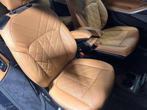 Used 2024 BMW X7 xDrive40i w/ Executive Package image 17