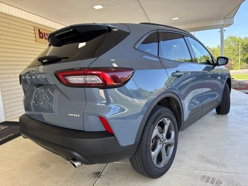 Used 2025 Ford Escape ST-Line Select AWD/4WD image 7