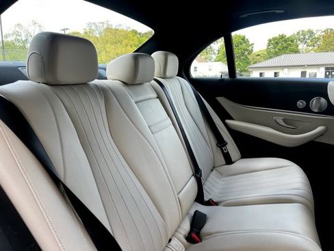 Used 2020 Mercedes-Benz E 350 4MATIC Sedan image 24