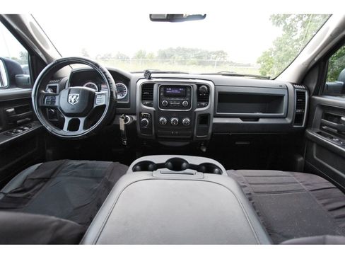 Used 2019 RAM 1500 Tradesman w/ Chrome Plus Package RWD image 7