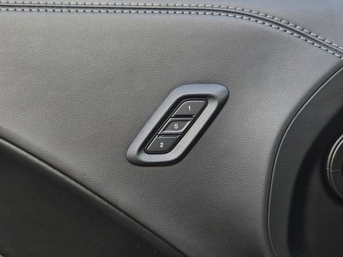 Used 2022 Dodge Challenger R/T w/ Plus Package image 23