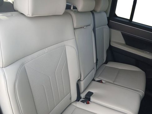 Used 2024 Hyundai Santa Fe SEL image 17