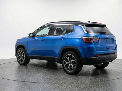 Used 2025 Jeep Compass Limited AWD/4WD image 6