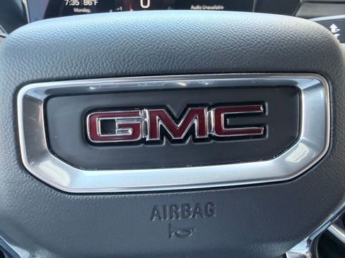 Certified 2025 GMC Acadia Elevation FWD image 30