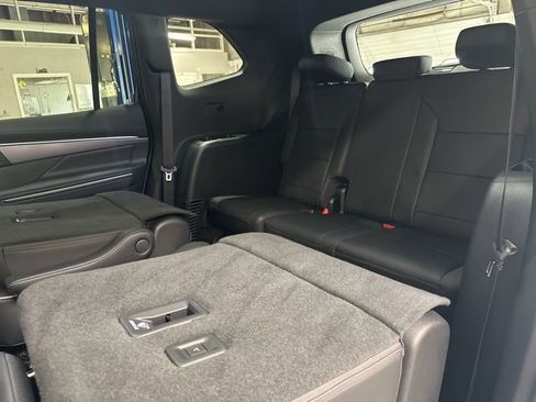 Used 2025 Buick Enclave Sport Touring w/ Power Package image 53