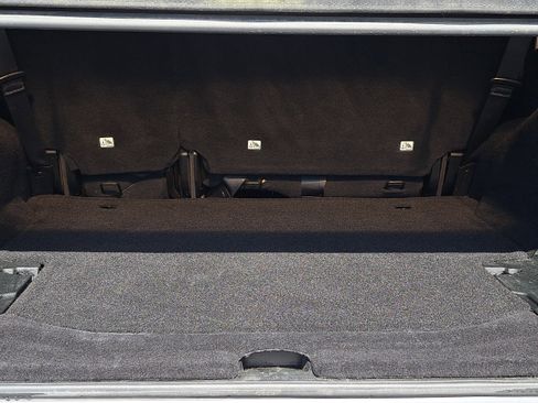 Used 2018 Jeep Wrangler Unlimited Sahara w/ Connectivity Group image 12