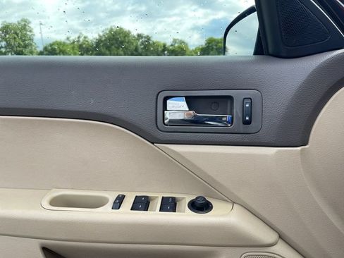 Used 2006 Ford Fusion SE FWD image 21