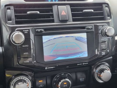 Used 2018 Toyota 4Runner TRD Off-Road Premium image 17