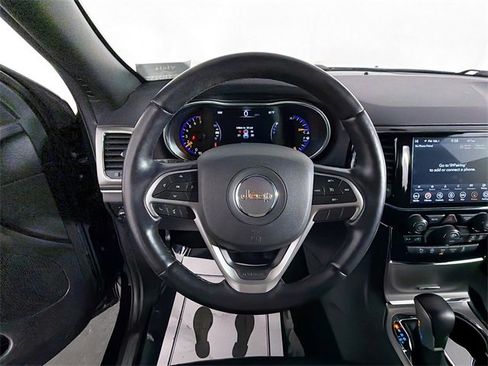 Used 2022 Jeep Grand Cherokee Limited image 11