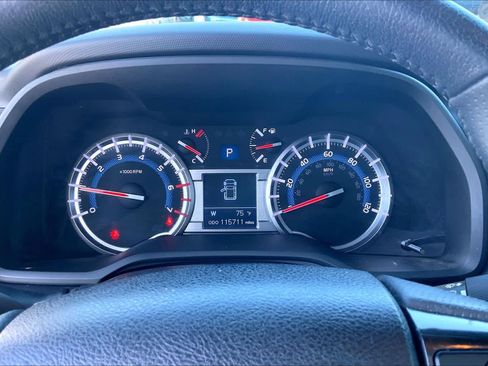Used 2019 Toyota 4Runner TRD Off-Road Premium AWD/4WD image 26