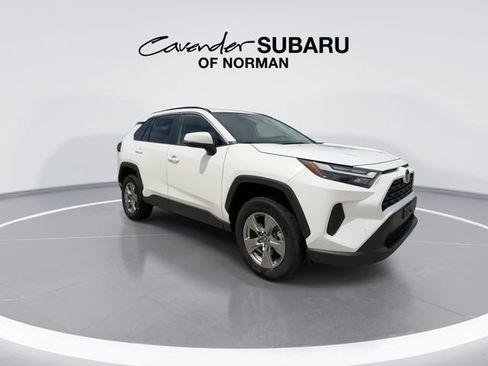 Used 2025 Toyota RAV4 XLE AWD/4WD image 3