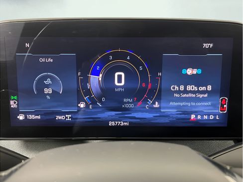 Used 2025 Chevrolet Traverse LT AWD/4WD image 19