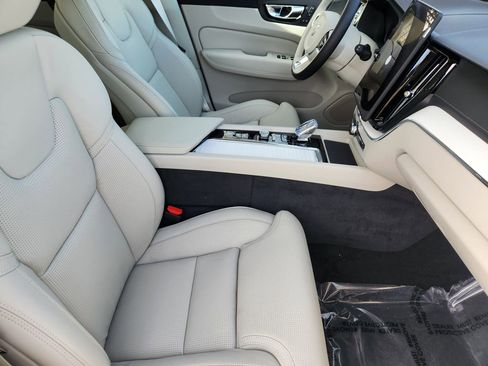 New 2026 Volvo XC60 T8 Ultra w/ Protection Package Premier AWD/4WD image 5