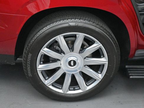 Used 2024 Cadillac Escalade Premium Luxury Platinum image 44