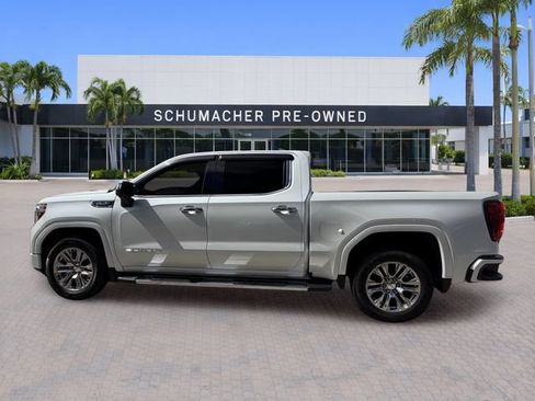 Used 2020 GMC Sierra 1500 Denali w/ Technology Package AWD/4WD image 4