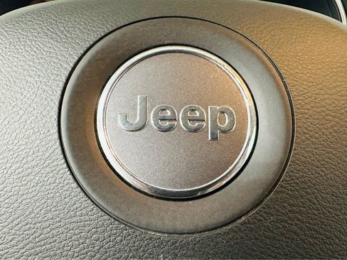Certified 2021 Jeep Cherokee Latitude Lux AWD/4WD image 16