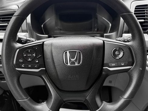 Used 2019 Honda Odyssey EX image 18