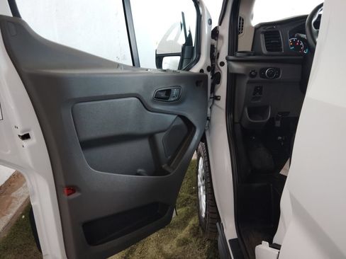 Used 2024 Ford Transit 250 148 Medium Roof w/ Load Area Protection Package RWD image 14