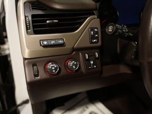 Used 2016 GMC Yukon Denali w/ Open Road Package image 10