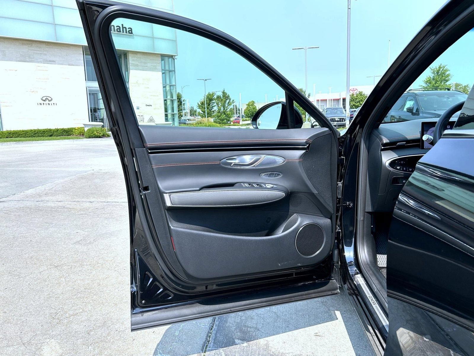 Certified 2026 Genesis GV70 3.5T Sport Advanced AWD/4WD image 9