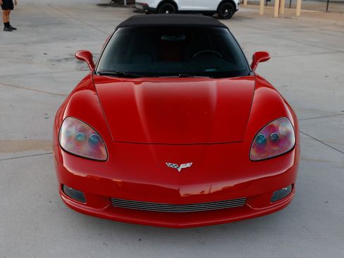 Used 2007 Chevrolet Corvette Convertible w/ Preferred Equipment Group RWD image 24